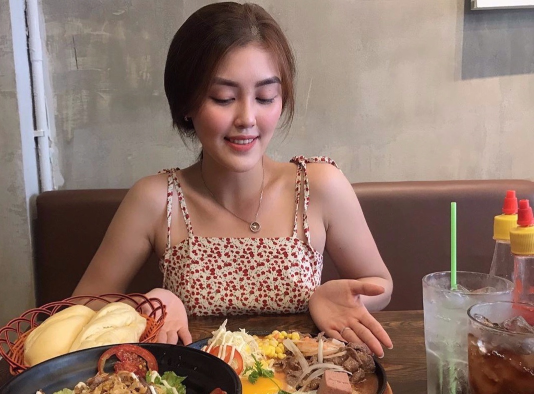 3 quan banh mi chao hut thuc khach o TP.HCM hinh anh