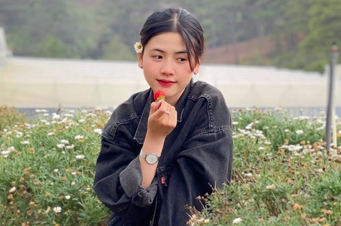 Khu vuon kem dau, cuc hoa mi hut gioi tre o Da Lat hinh anh