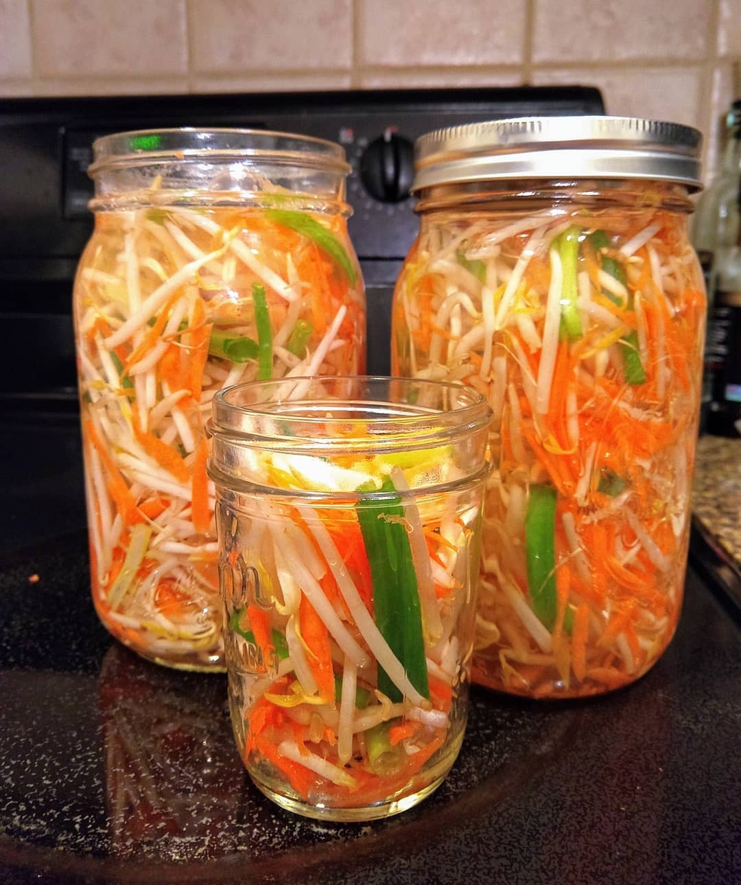 Nhung mon muoi chua thich hop trong bua com gia dinh anh 3