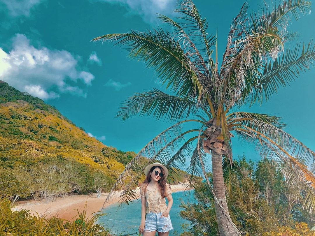 Mua he check-in 4 diem du lich duoc gioi tre yeu thich o Con Dao hinh anh