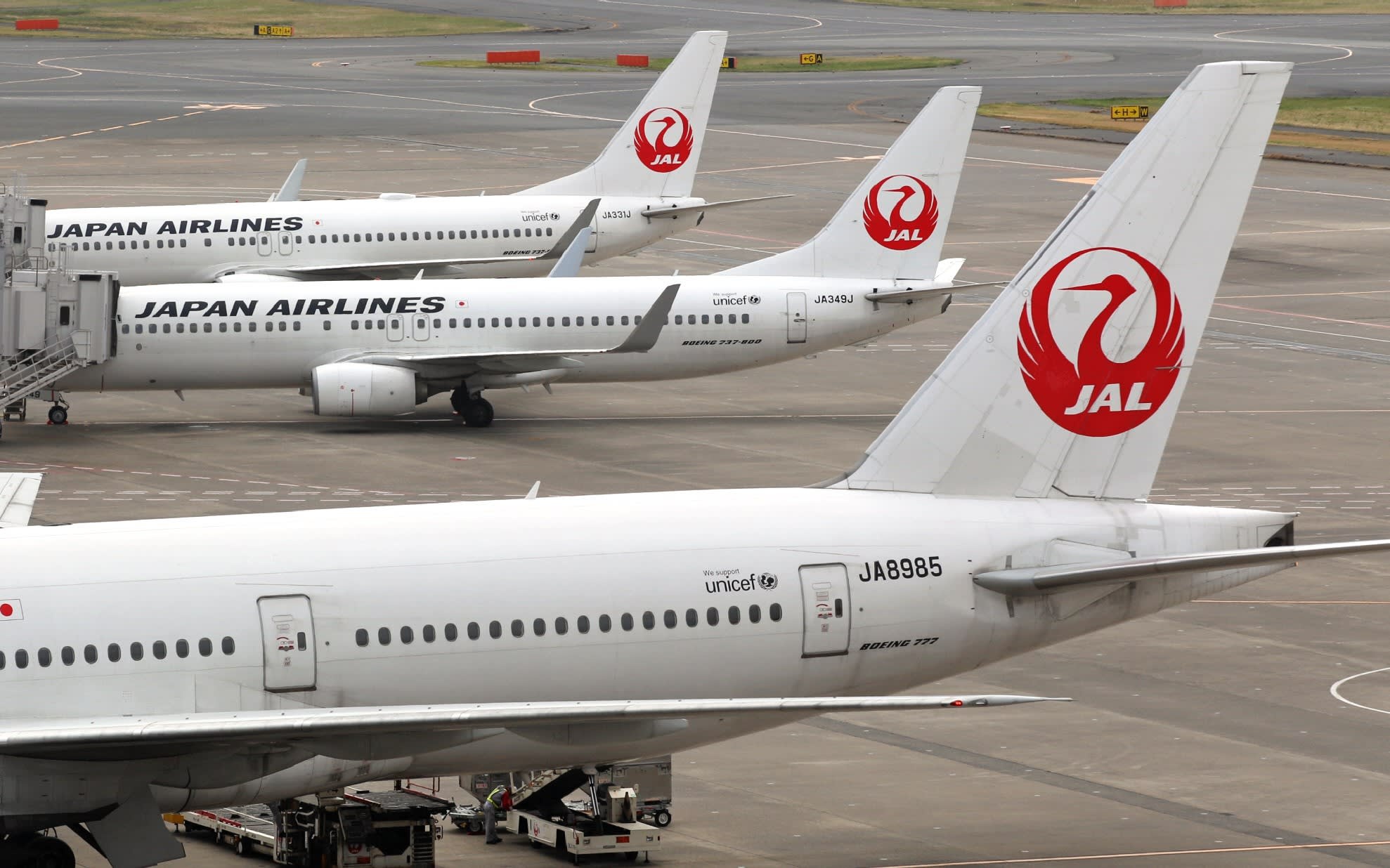 may bay gia re,  Japan Airlines,  chau A anh 1
