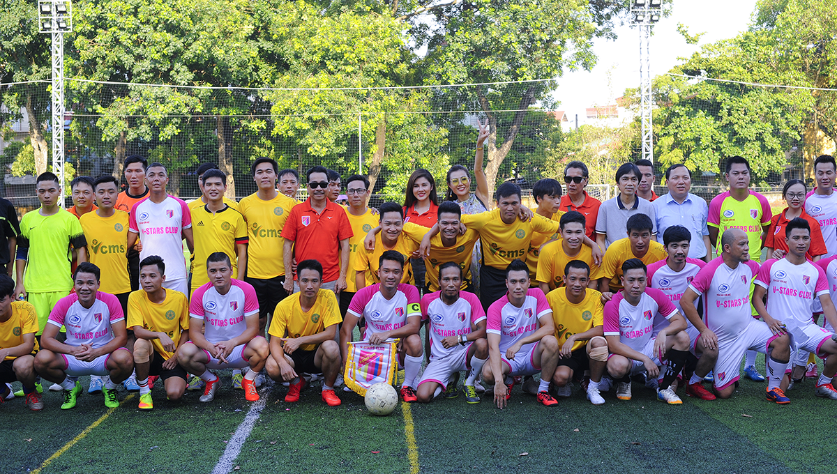 nguoi phan xu,  phan hai,  phan quan,  phan huong,  vstars club anh 6