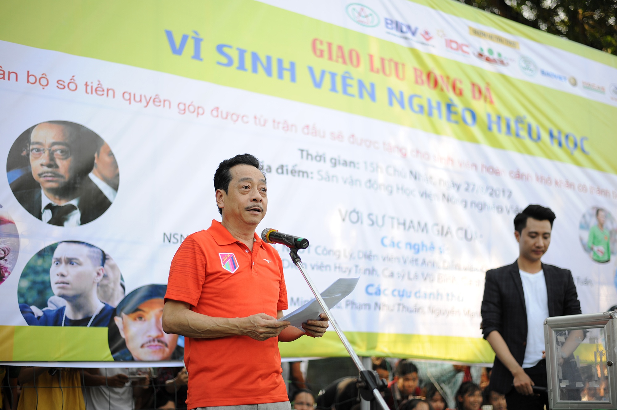 nguoi phan xu,  phan hai,  phan quan,  phan huong,  vstars club anh 5