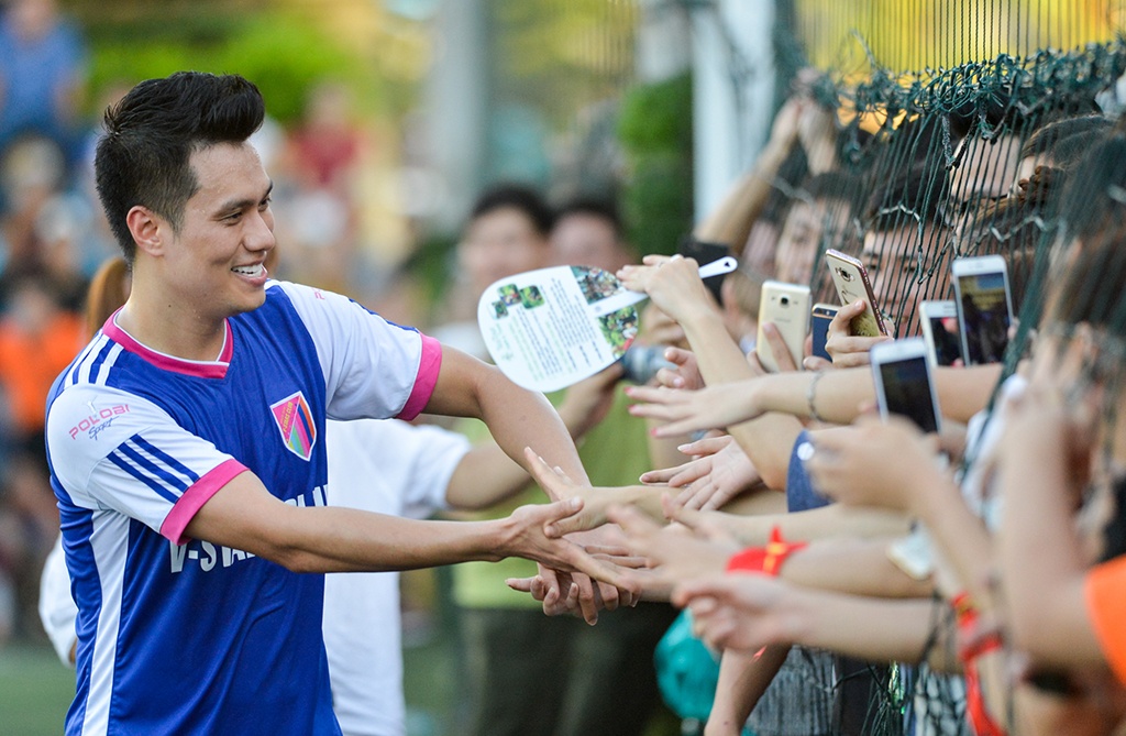 Hong Dang,  Viet Anh,  Hoang Dung,  V-Stars,  Da bong tu thien anh 5