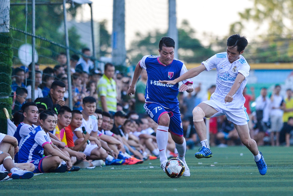 Hong Dang,  Viet Anh,  Hoang Dung,  V-Stars,  Da bong tu thien anh 12