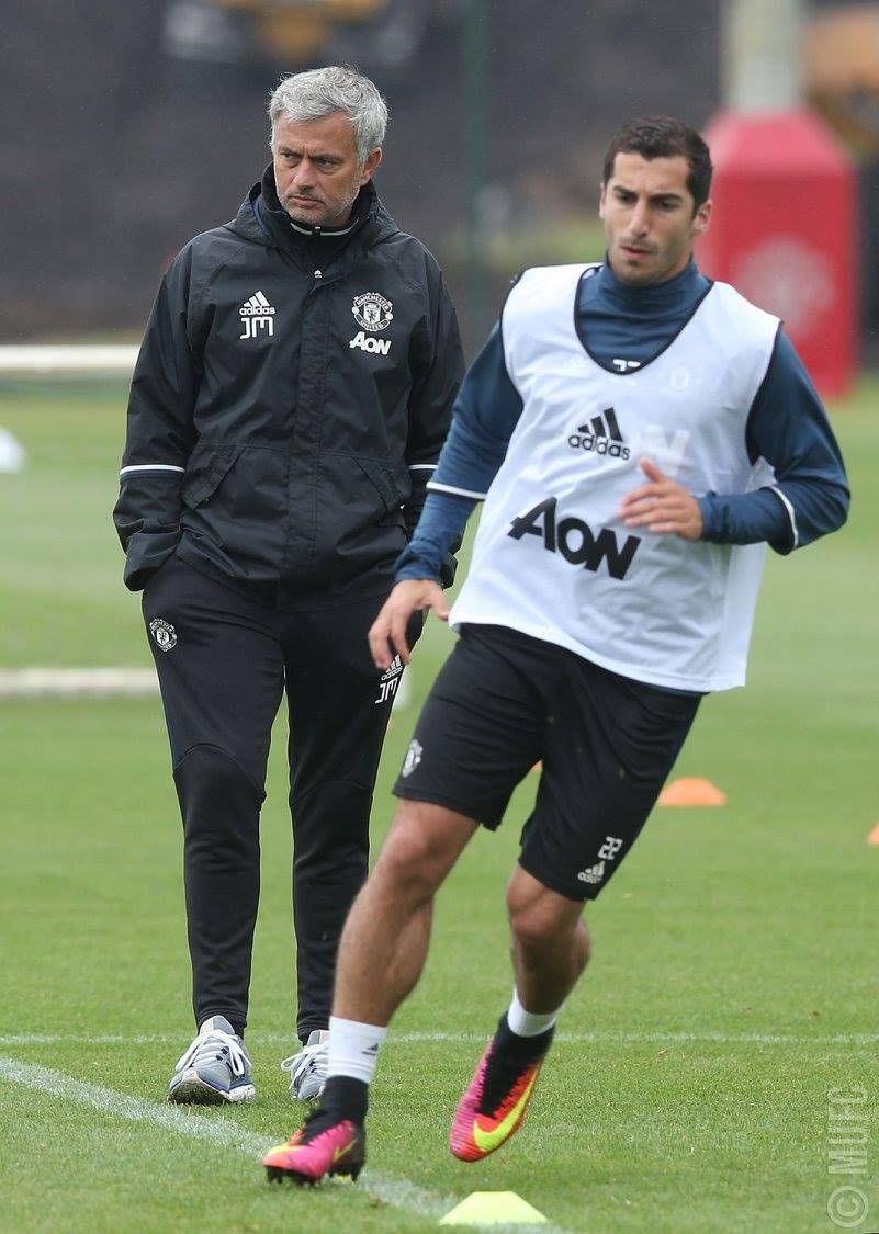 Martial lanh lung trong buoi tap anh 14