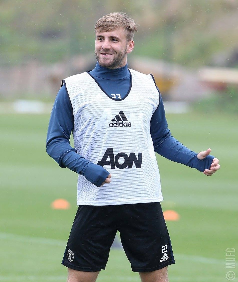 Martial lanh lung trong buoi tap anh 11