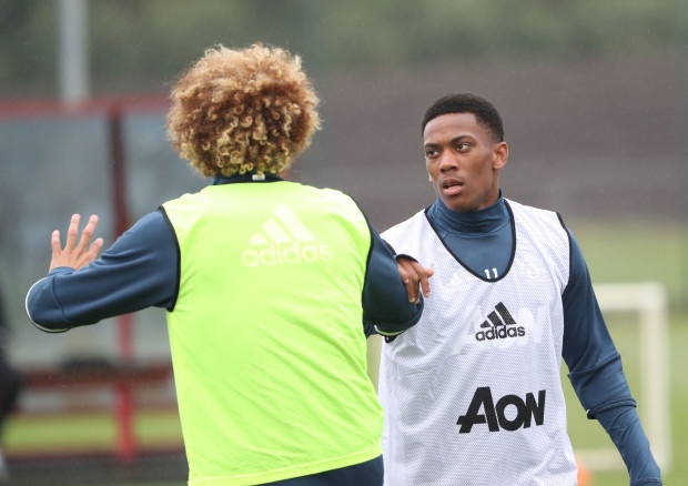 Martial lanh lung trong buoi tap anh 1