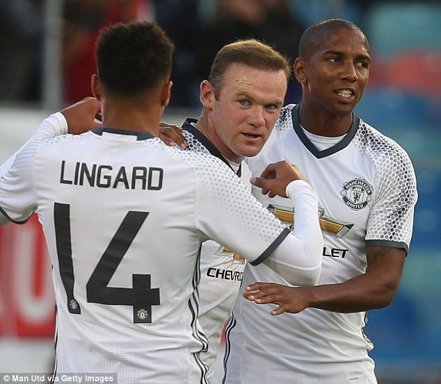 MU tri an Rooney anh 2