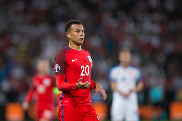 Pogba cua Manchester United khong bang Alli anh 1