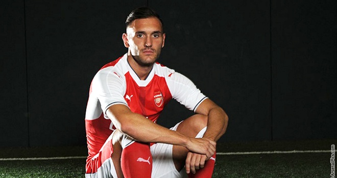 Tan binh Lucas Perez het loi ca ngoi Arsenal hinh anh