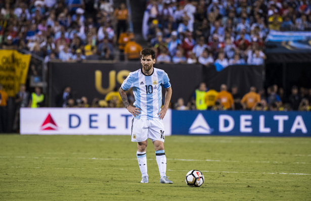Messi trở lại Argentina ảnh 1 Messi tro lai Argentina anh 1