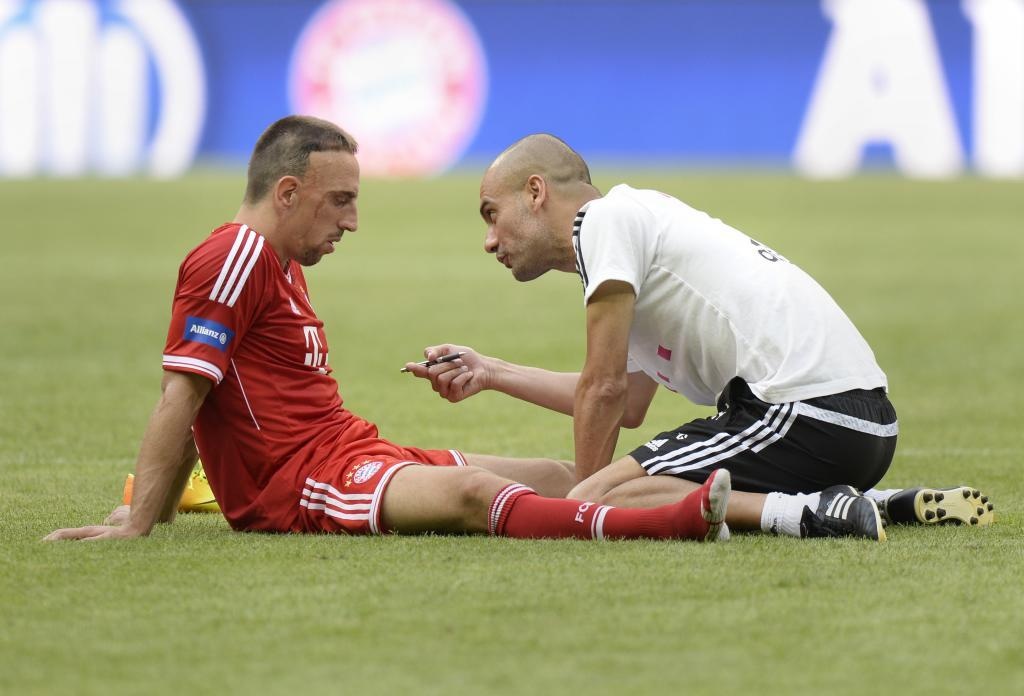 Ibrahimovic chỉ trích Pep Guardiola ảnh 5 Ibrahimovic chi trich Pep Guardiola anh 5
