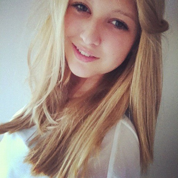 Dan WAGs Manchester United anh 13