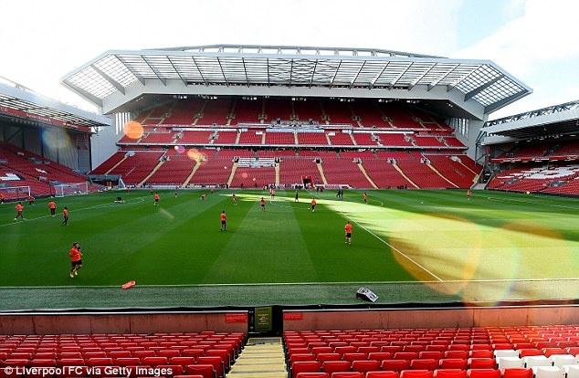 liverpool nang cap san anfield anh 6