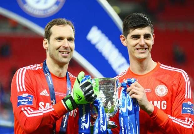 Giu Courtois, ban Cech la sai lam cua Chelsea hinh anh
