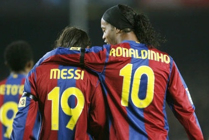 Ronaldinho tiếc nuối vì Messi ảnh 1 Ronaldinho tiec nuoi vi Messi anh 1