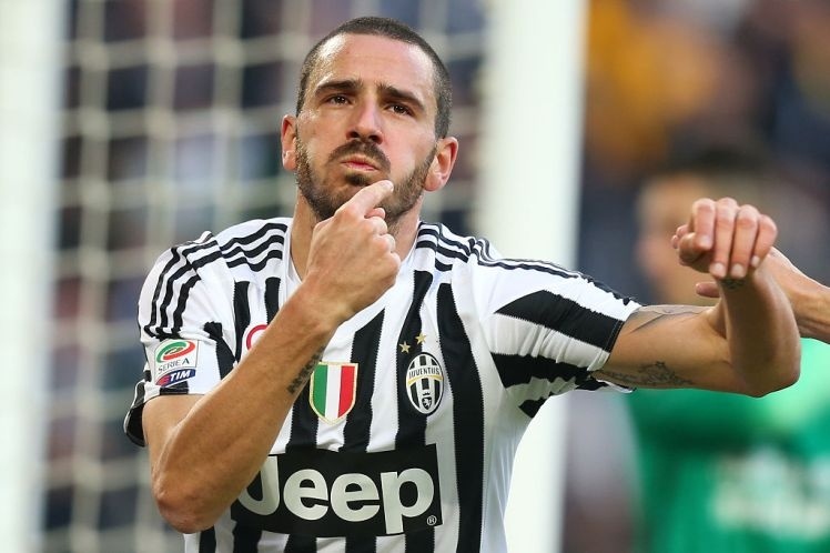 Bao chi 60 trieu bang, Chelsea quyet don Bonucci hinh anh