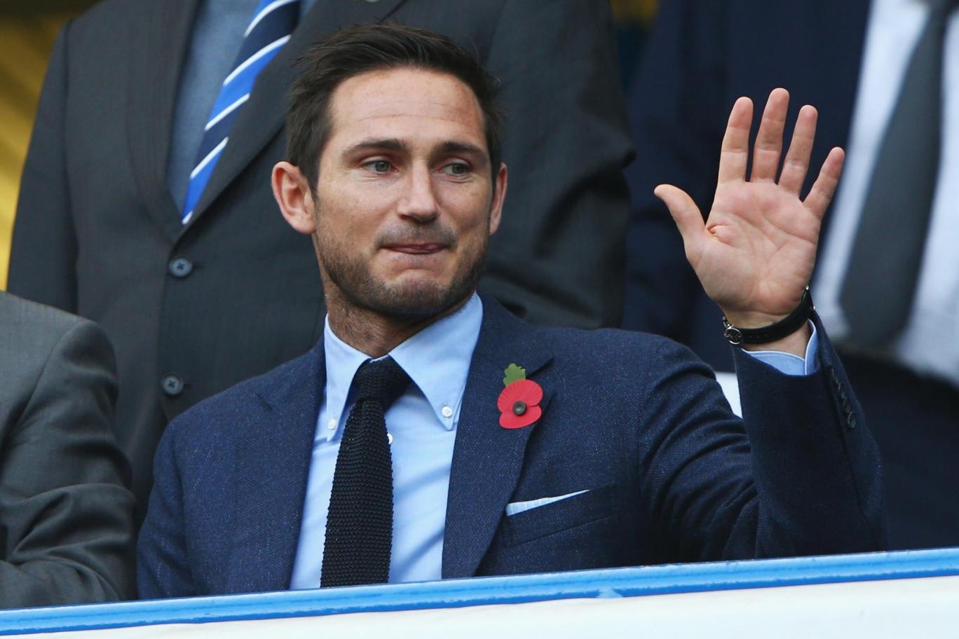 Lampard muon tro thanh huan luyen vien cua Chelsea hinh anh