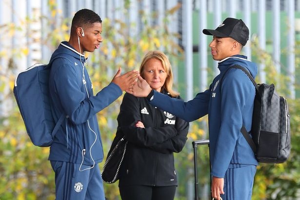 rooney khong duoc mourinho tin dung anh 1