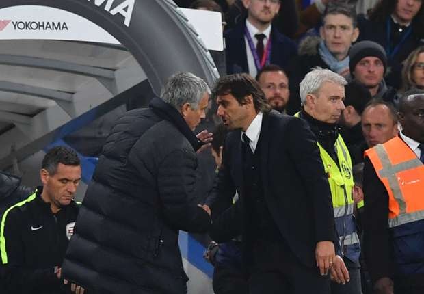 Thua Chelsea 4-0, Mourinho nhac nho Conte dung si nhuc minh hinh anh