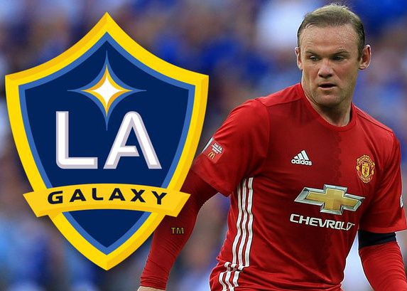 Rooney mo duong toi My, Kompany dem ngay roi Man City hinh anh