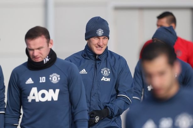 schweinsteiger cham dut chuoi ngay day ai anh 6