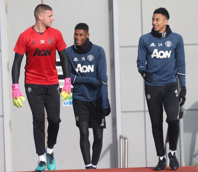 schweinsteiger cham dut chuoi ngay day ai anh 9