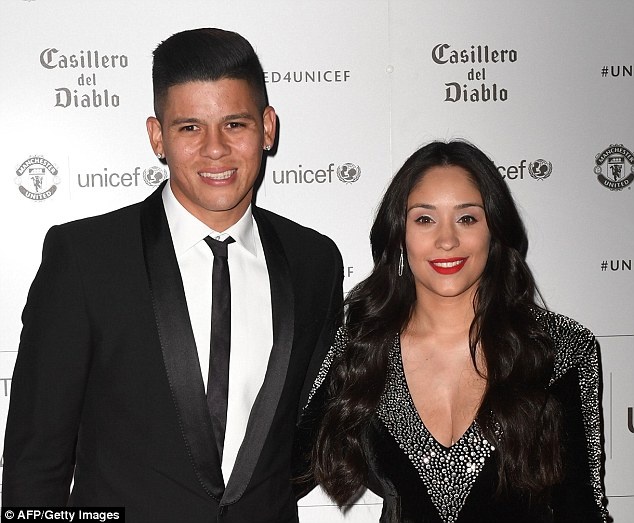 Cau thu MU du tiec tu thien anh 12