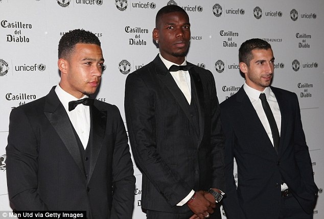 Cau thu MU du tiec tu thien anh 15