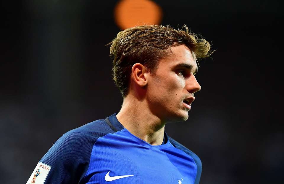 Griezmann nguong mo MU, muon choi bong ben canh Pogba hinh anh