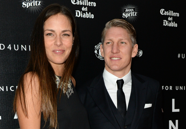 Donald Trump ham mo nhan sac cua vo Schweinsteiger hinh anh
