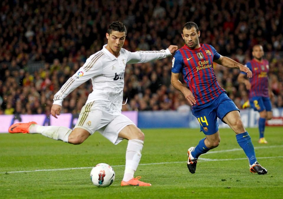 5 ban thang dang cap cua Cristiano Ronaldo tai Nou Camp hinh anh