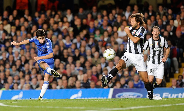 10 khoanh khac dep nhat cua Oscar trong mau ao Chelsea hinh anh