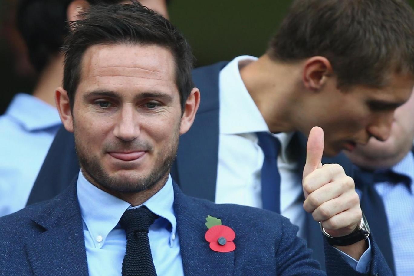 Lampard lap lung du dinh tro lai khoac ao Chelsea hinh anh