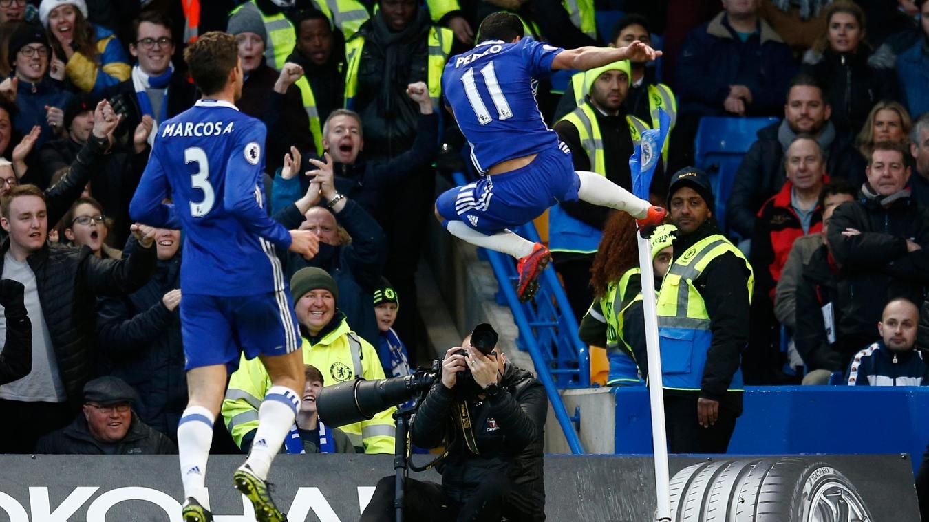 20 khoanh khac an tuong nhat vong 18 Premier League hinh anh