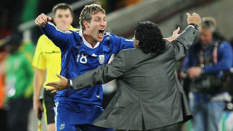 tien dao ghi ban it hon ramos anh 9