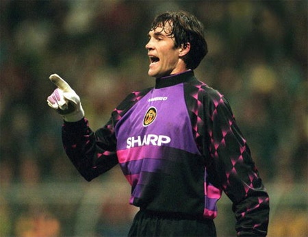 hang thai mu vo dich nhieu hon gerrard anh 8