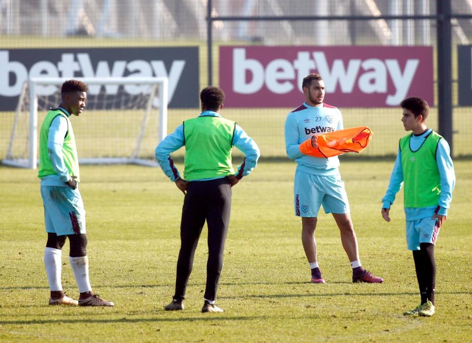 payet tap cung doi u23 anh 3