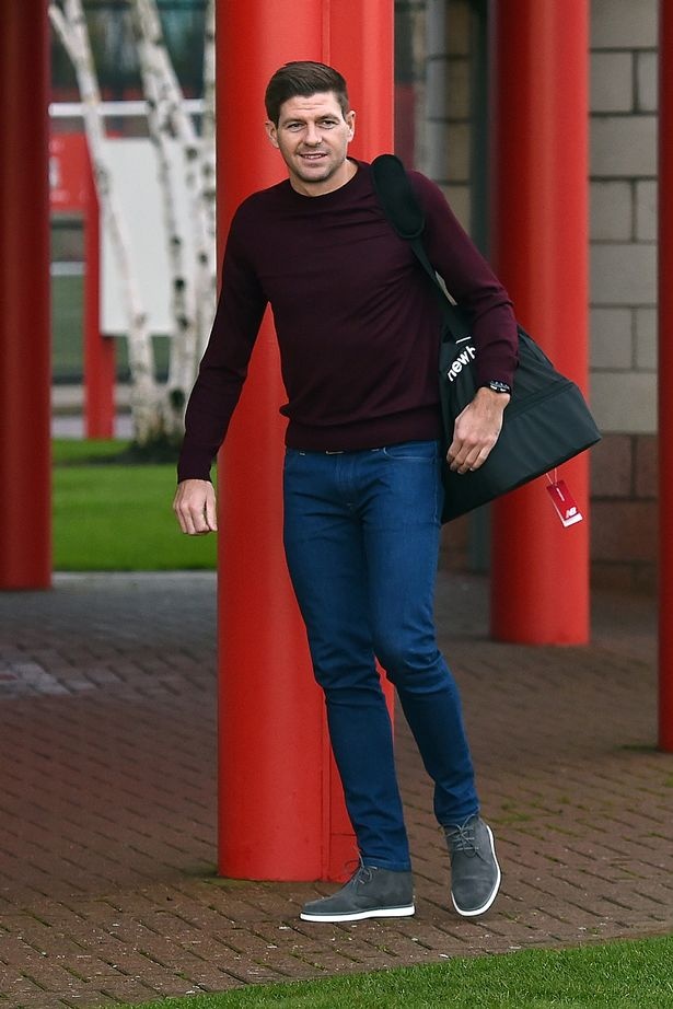 gerrard bat dau lam huan luyen vien anh 3