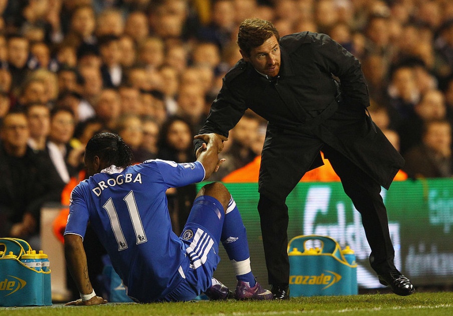 Tu truyen Drogba: 'Can ve gia' Chelsea bi hat hui the nao hinh anh