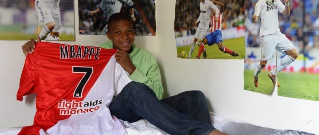 tin chuyen nhuong 18/3 anh 1