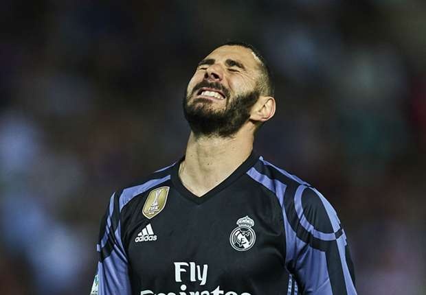 Mbappe chac suat len tuyen Phap, Benzema lai bi bo roi hinh anh