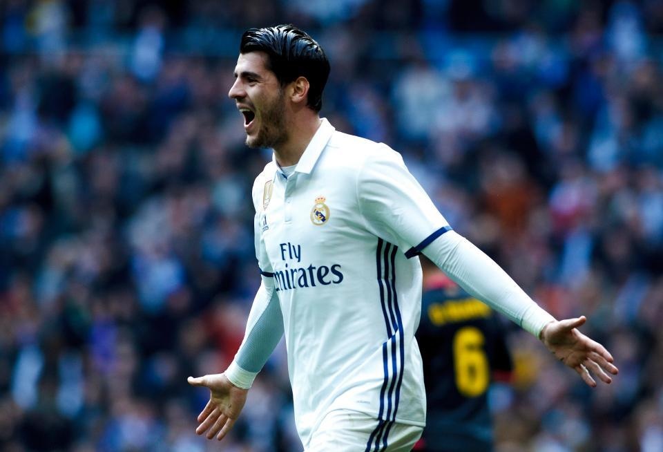 Man trinh dien an tuong cua bom tan Morata hinh anh