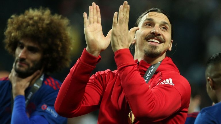 Ibra chuan bi 'tai hon' cung Manchester United hinh anh