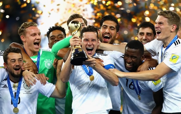 5 cau thu can ra di anh 8