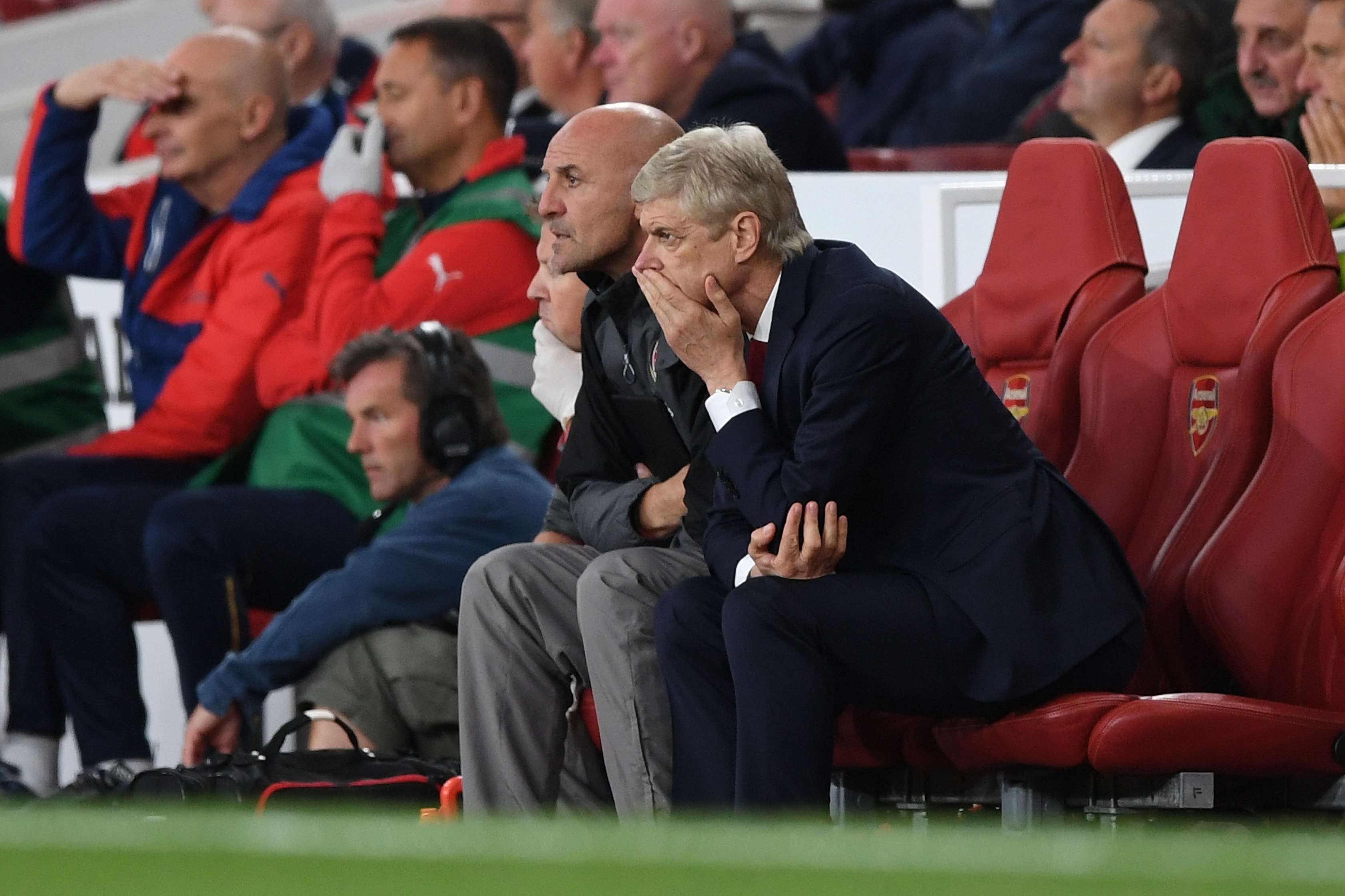 huyen thoai phan phao ozil nup bong sanchez anh 2