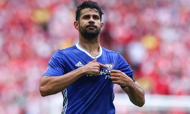 Diego Costa chap nhan tap cung doi tre Chelsea hinh anh