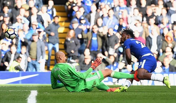 con ghe batshuayi cuu chelsea anh 12