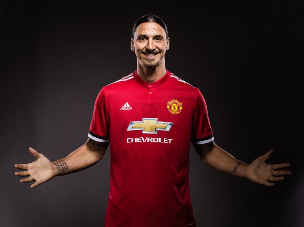 Ibrahimovic: 'No luc 200% cho ngay khoac ao Quy do' hinh anh